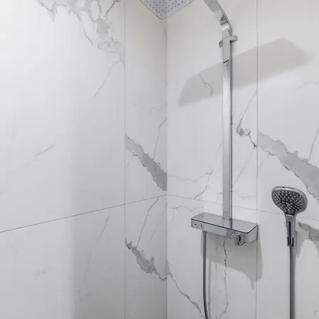 Studio Refait A Neuf Metro Pereire 17 - 2p Parigi
